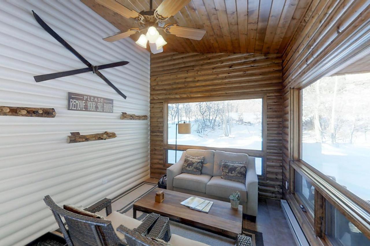 Primrose Cabin Tacoma Ngoại thất bức ảnh